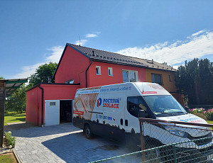 Zateplení patrového domu pomocí foukané izolace